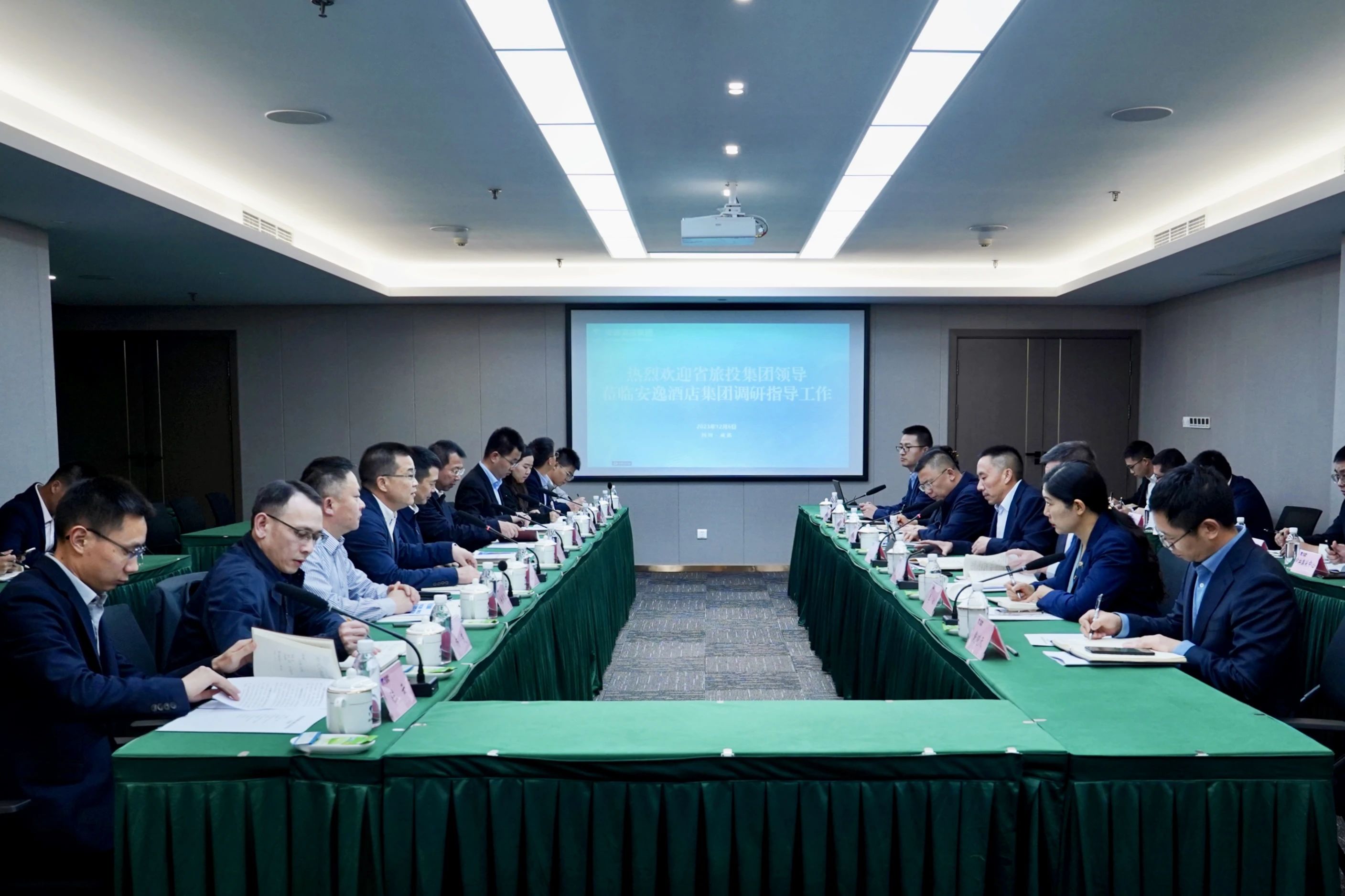 ʡWilliamHill���Ĺٷ���վ���ŵ�ί��ǡ����³������ʶӸ������ӹ�˾����